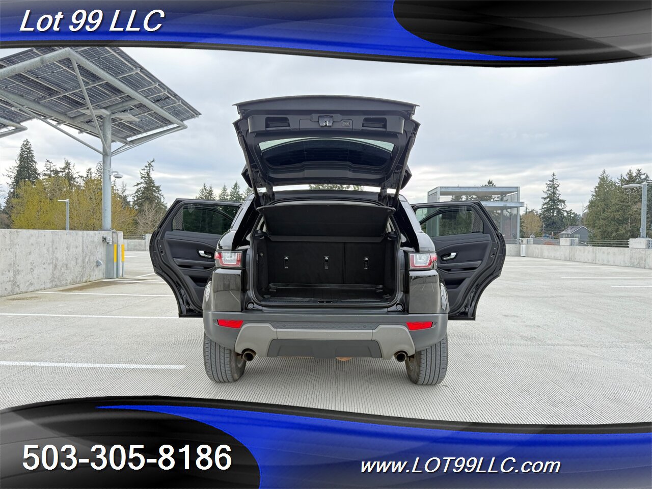Used 2018 Land Rover Range Rover Evoque SE Premium image 30