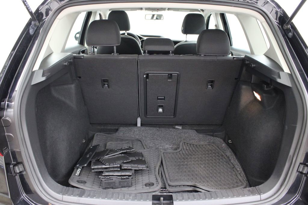 Certified 2022 Volkswagen Taos S FWD image 27