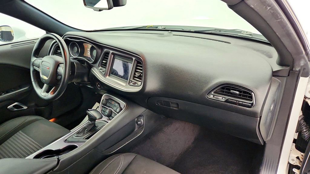Used 2018 Dodge Challenger SXT image 23