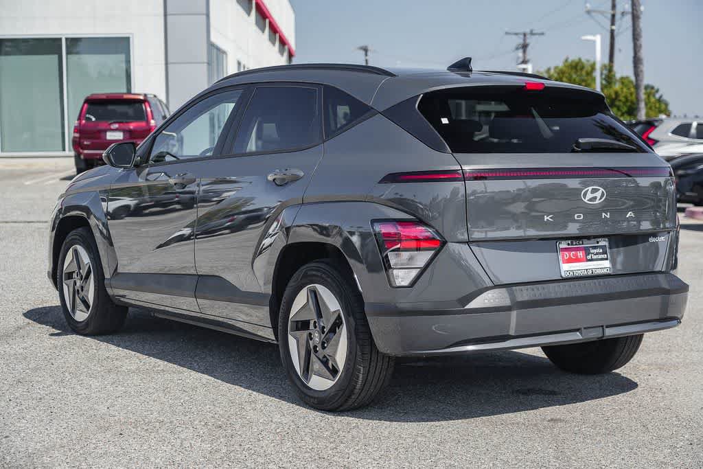 Used 2024 Hyundai Kona SEL FWD image 8