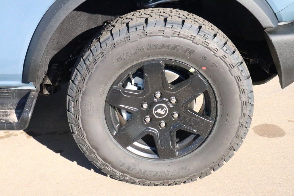 New 2025 Ford Bronco Outer Banks AWD/4WD image 19