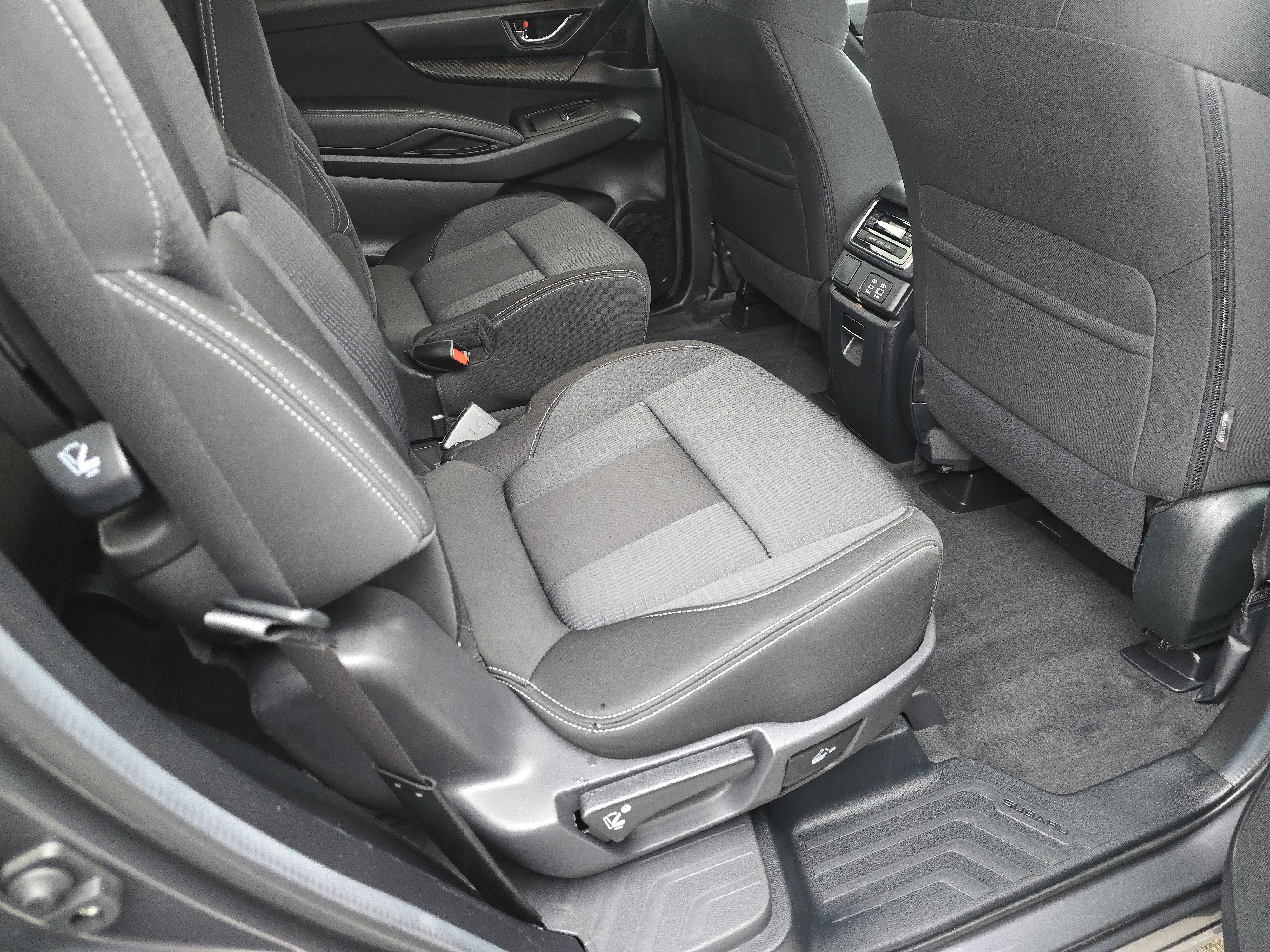 Certified 2024 Subaru Ascent Premium w/ Convenience Package image 17