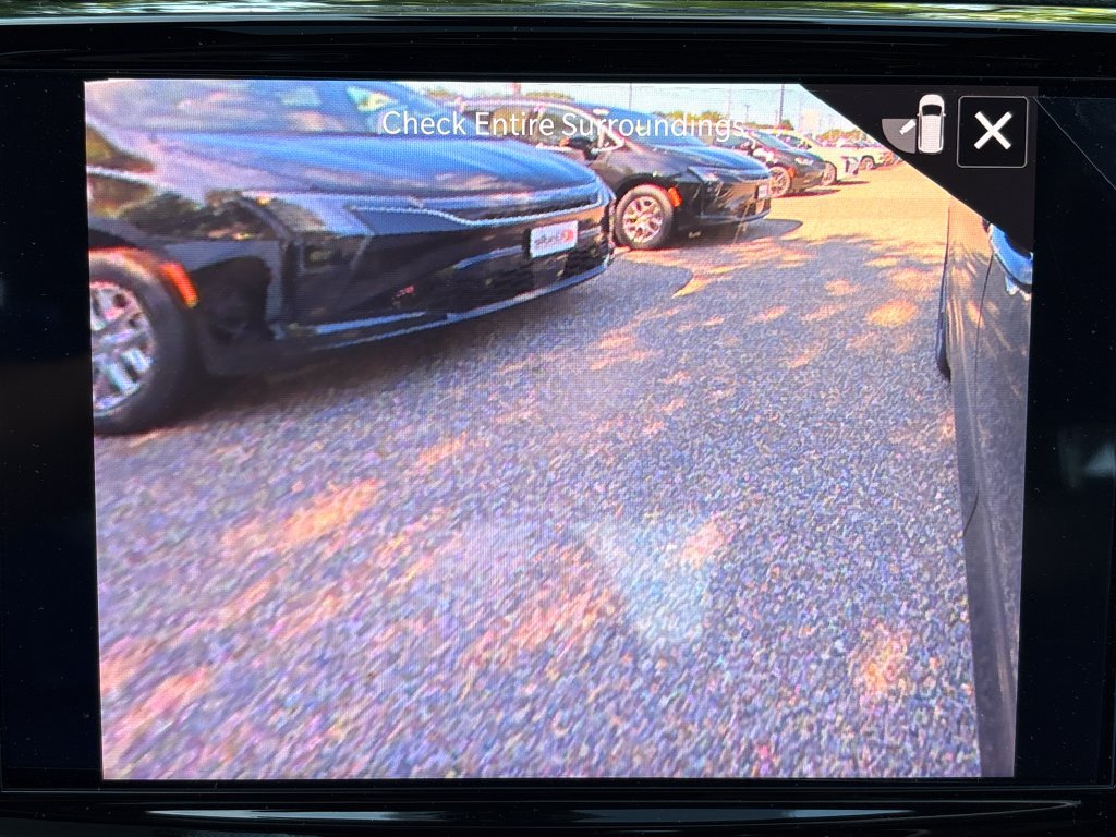 New 2027 Chrysler Pacifica Limited FWD image 41