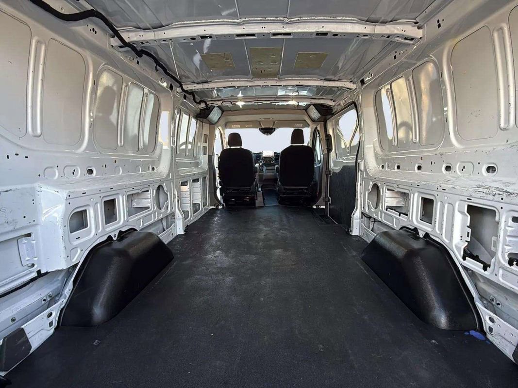 Used 2020 Ford Transit 150 Low Roof AWD image 16
