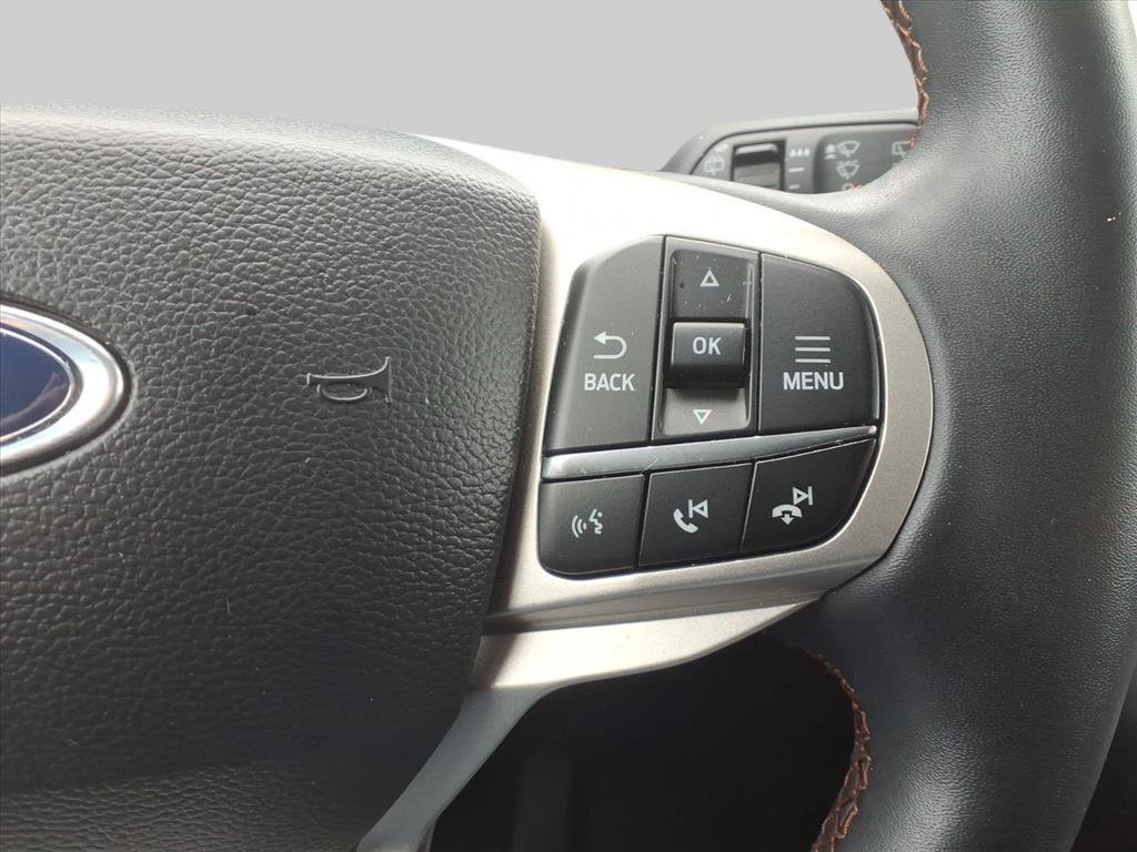 Used 2025 Ford Explorer Active image 17