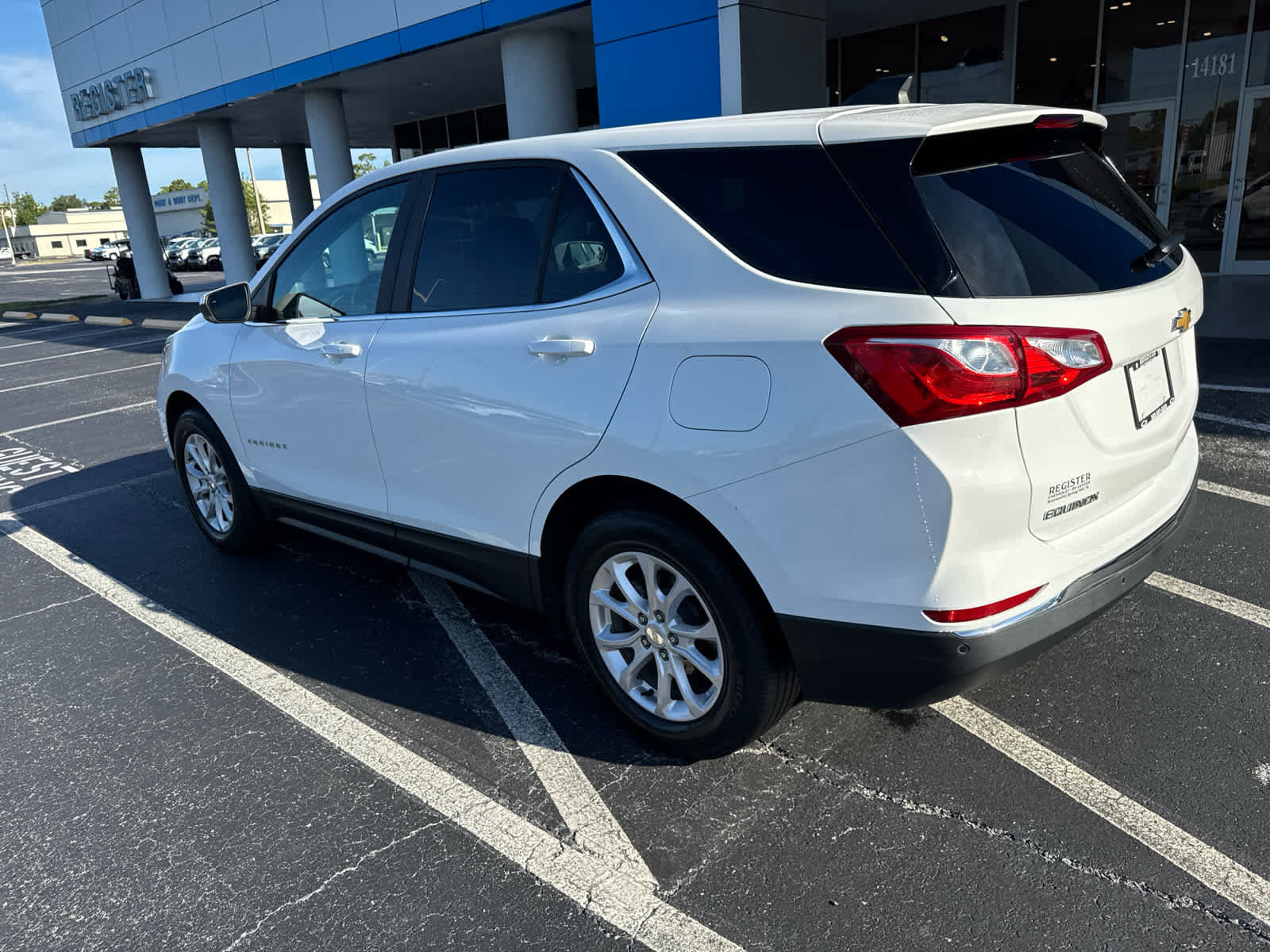 Used 2021 Chevrolet Equinox LT FWD image 4