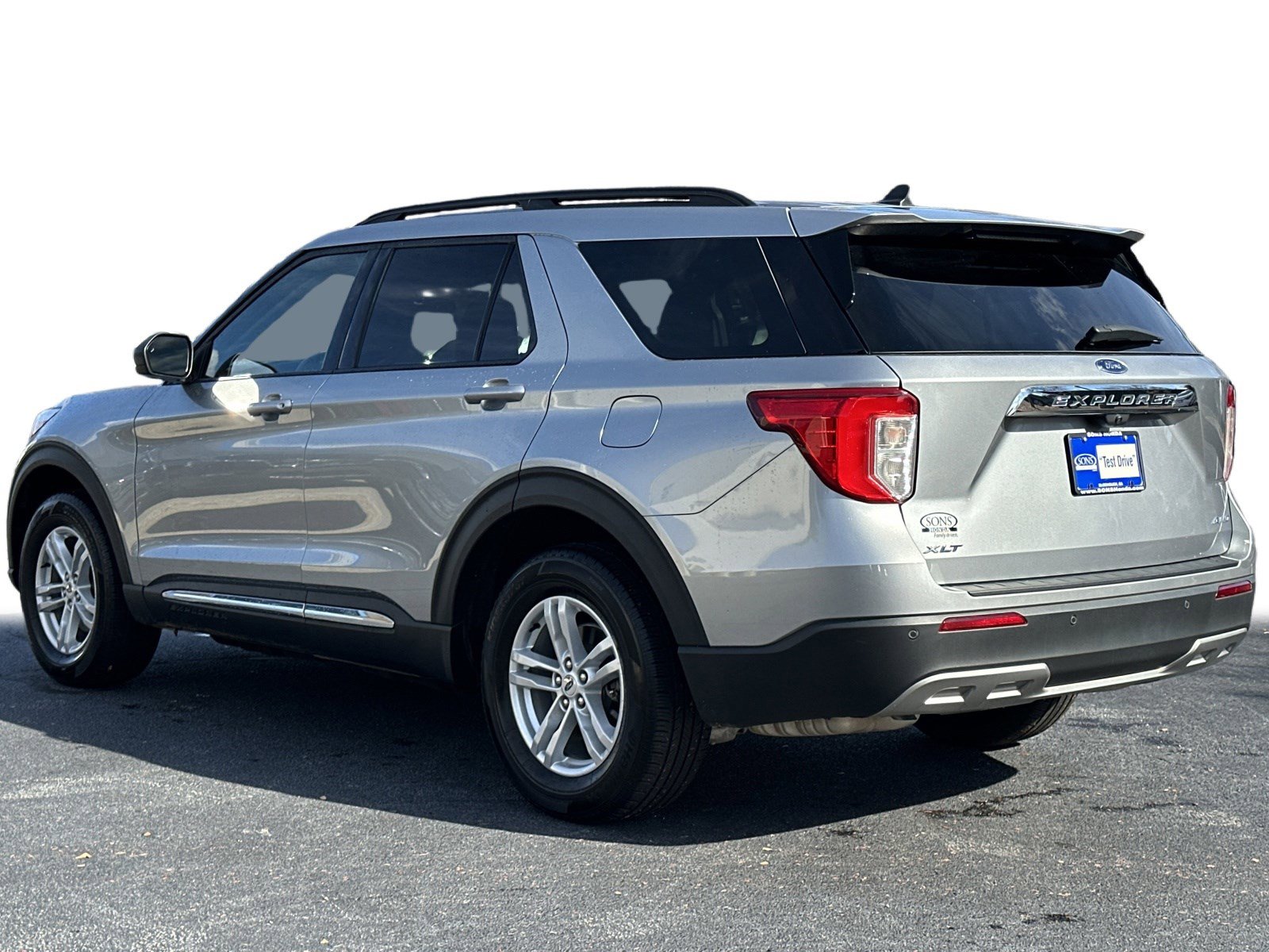 Used 2024 Ford Explorer XLT w/ Equipment Group 202A image 28