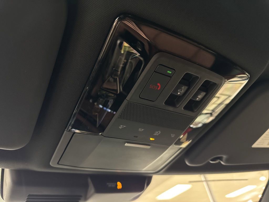 New 2026 Mitsubishi Outlander SEL FWD image 22