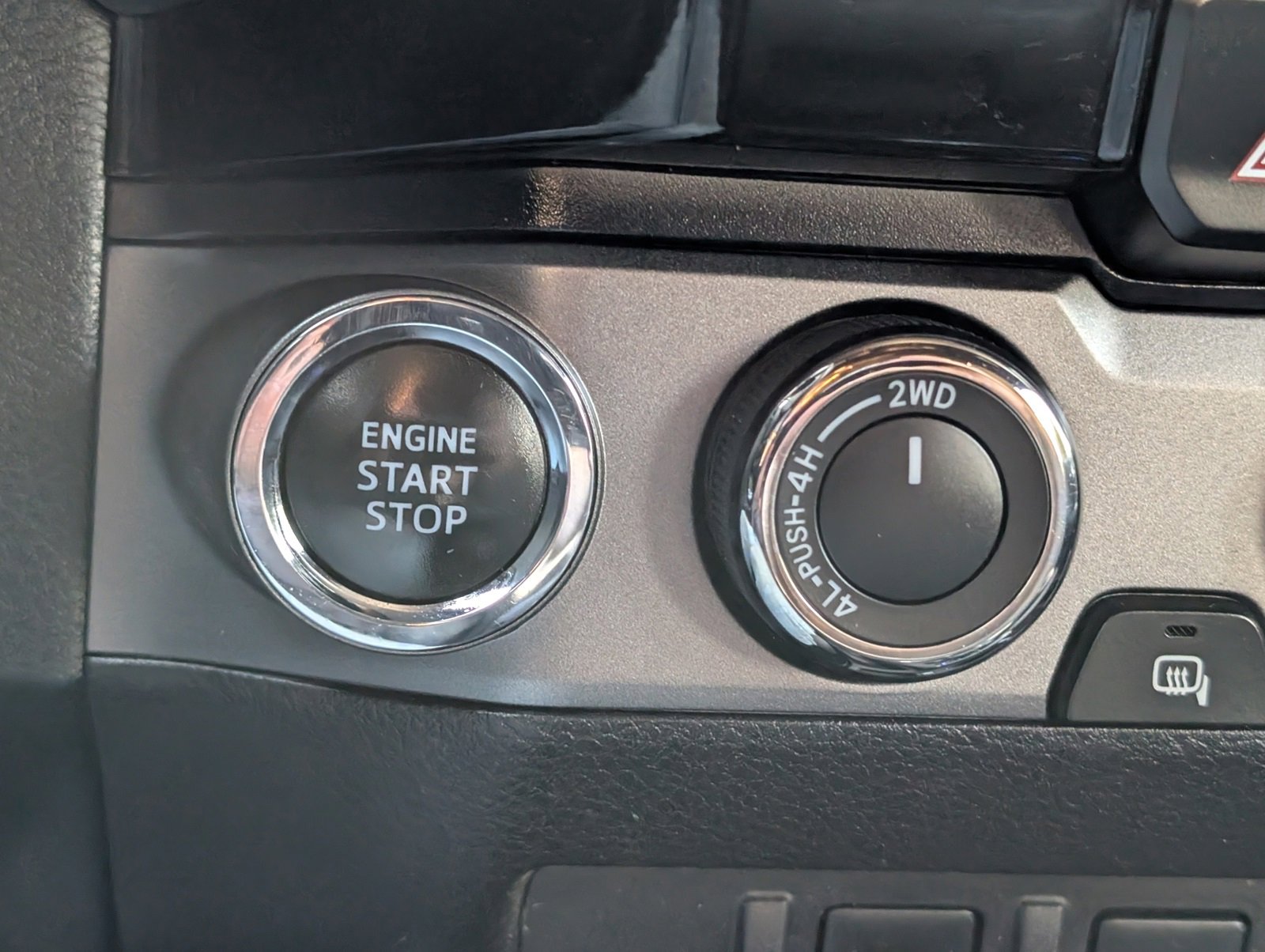 Used 2017 Toyota Tacoma TRD Sport image 21