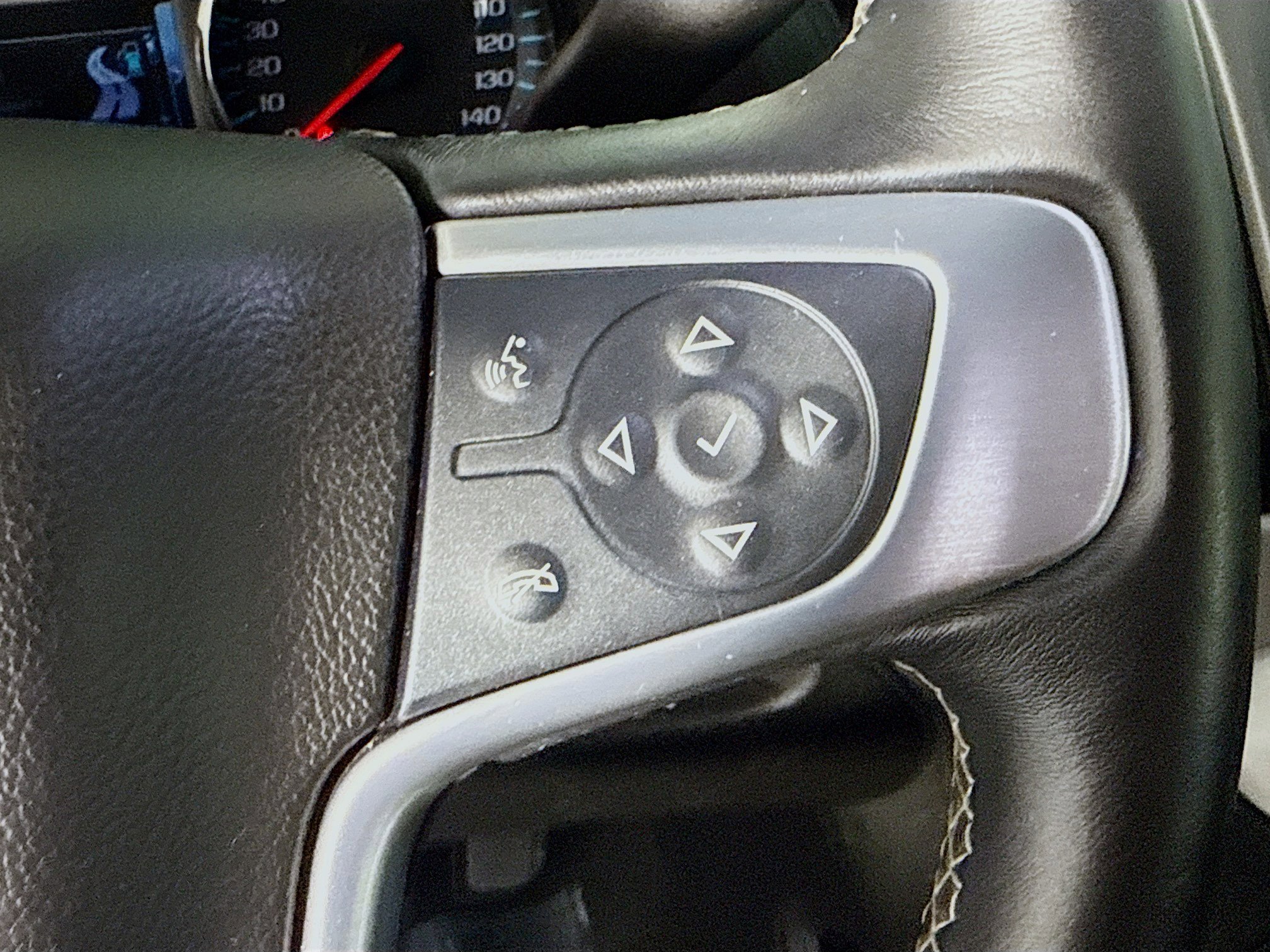 Used 2018 GMC Yukon SLT w/ HD Trailering Package image 15