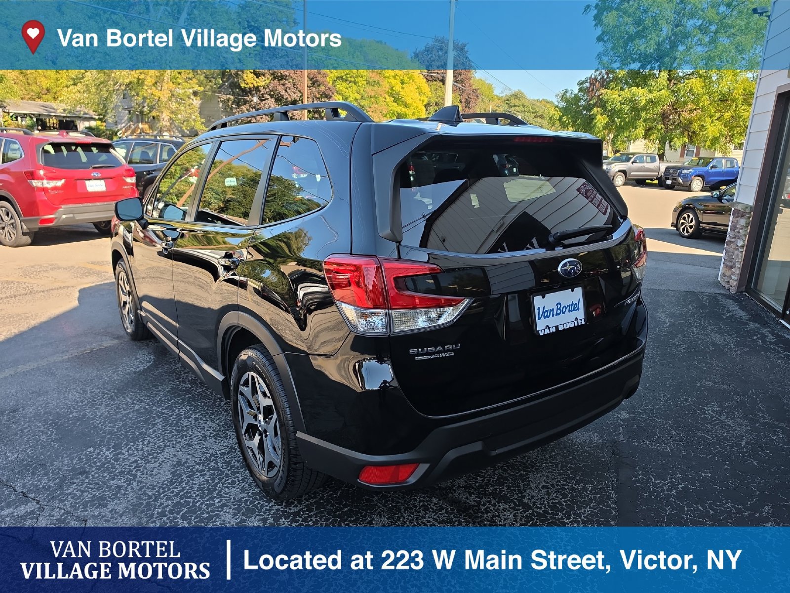 Used 2023 Subaru Forester Premium AWD/4WD image 7
