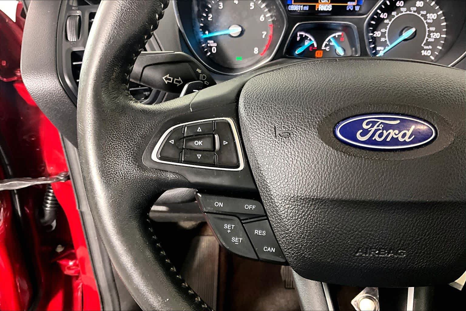 Used 2017 Ford Escape SE w/ Equipment Group 201A FWD image 23