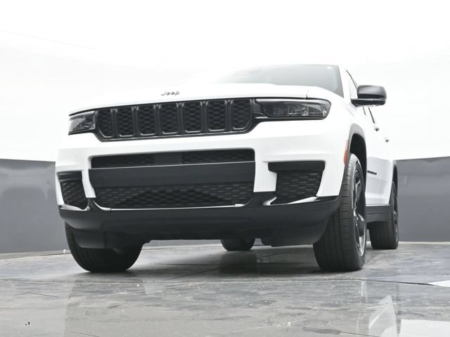 Used 2023 Jeep Grand Cherokee L Laredo AWD/4WD image 57