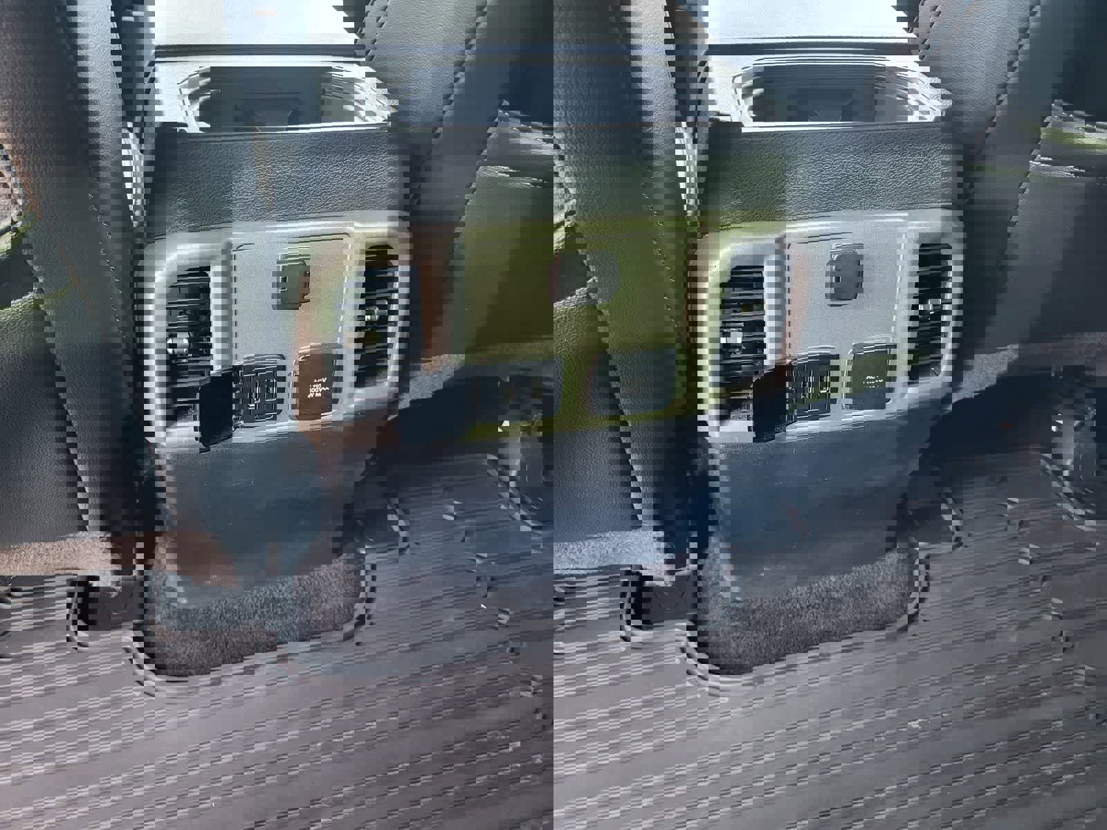 Used 2018 Ford F150 Raptor w/ Equipment Group 801A Mid image 27