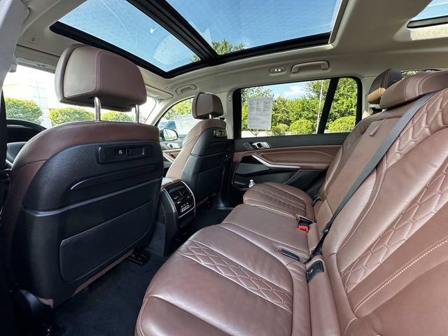 Used 2021 BMW X7 xDrive40i w/ Executive Package AWD/4WD image 18