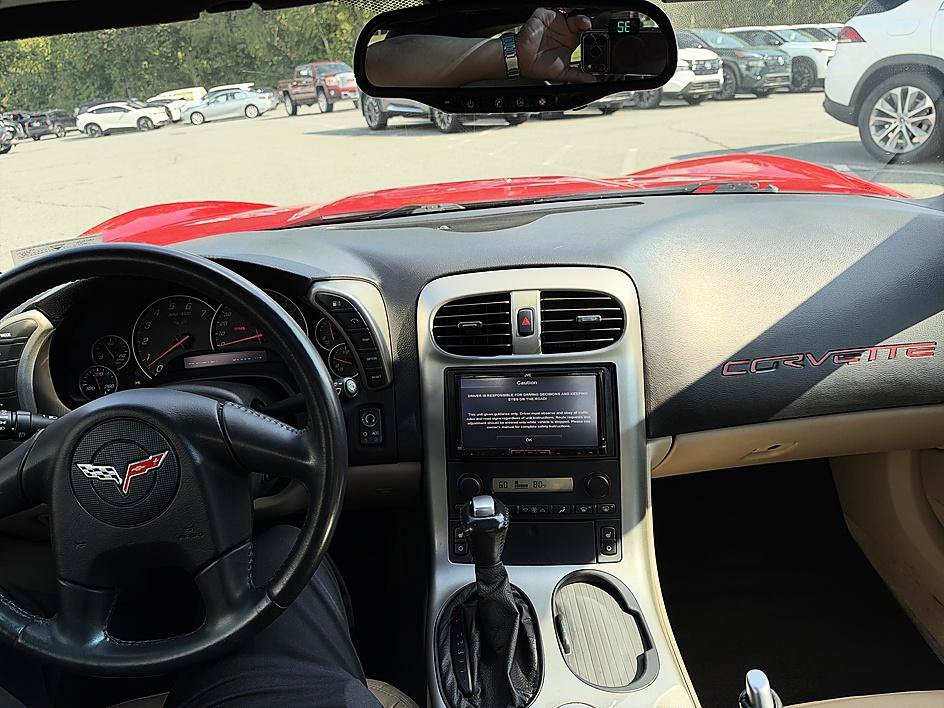 Used 2005 Chevrolet Corvette Coupe w/ Preferred Equipment Group RWD image 18