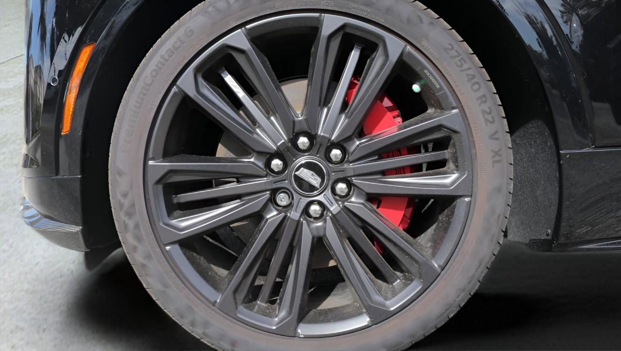 New 2026 Cadillac Lyriq V w/ Exterior Carbon Fiber Package image 9