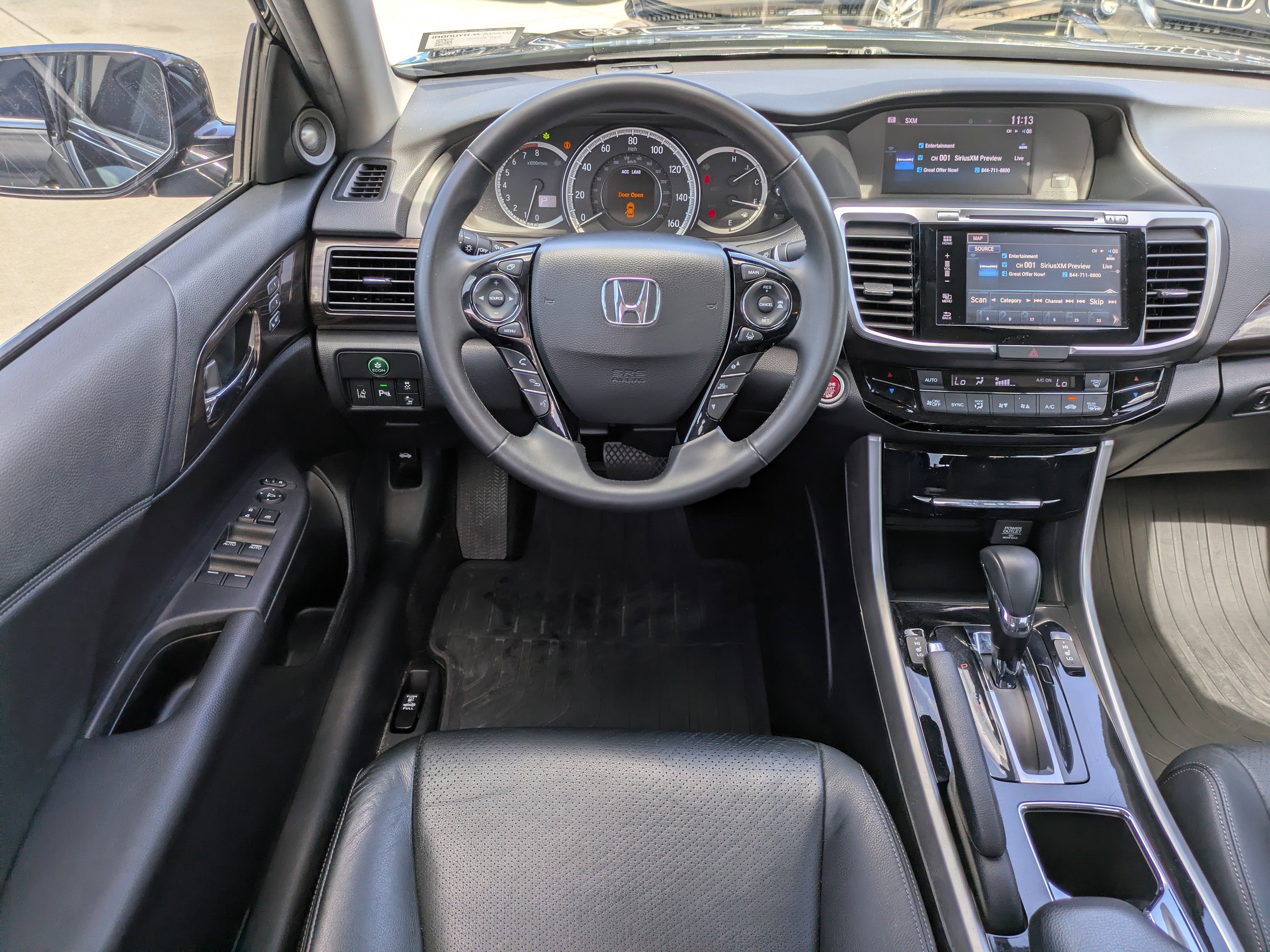 Used 2016 Honda Accord Touring image 12