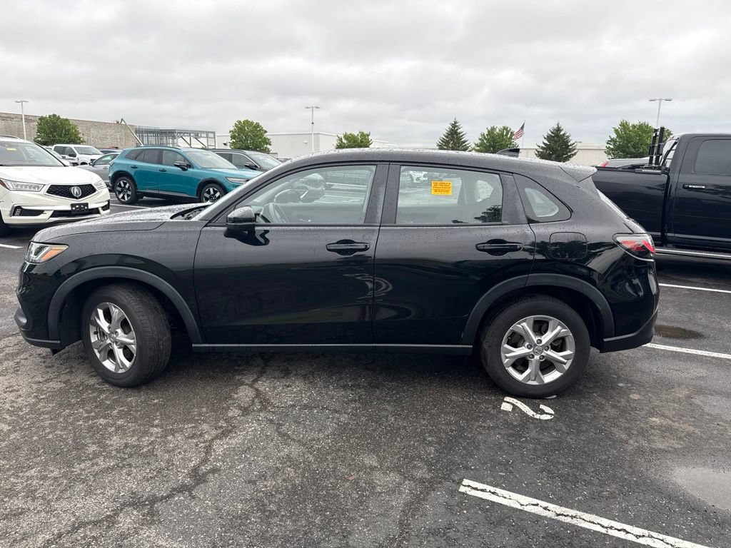 Used 2023 Honda HR-V LX image 5
