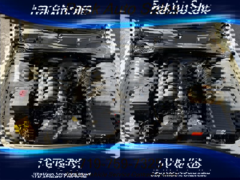 Used 2010 Chrysler 300 Touring image 10