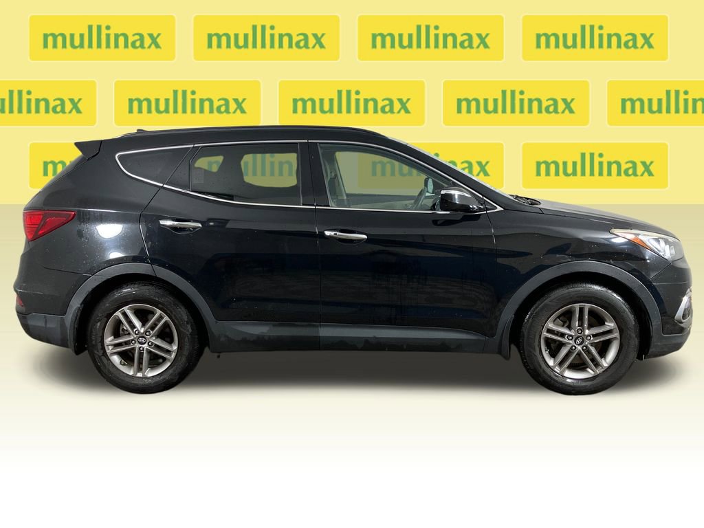 Used 2017 Hyundai Santa Fe Sport image 2