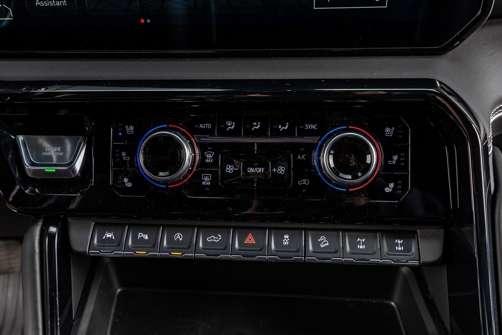 Used 2024 GMC Sierra 1500 AT4X w/ AT4X AEV Edition image 26