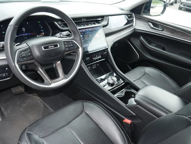 Used 2023 Jeep Grand Cherokee 4WD 4xe w/ Luxury Tech Group II image 17