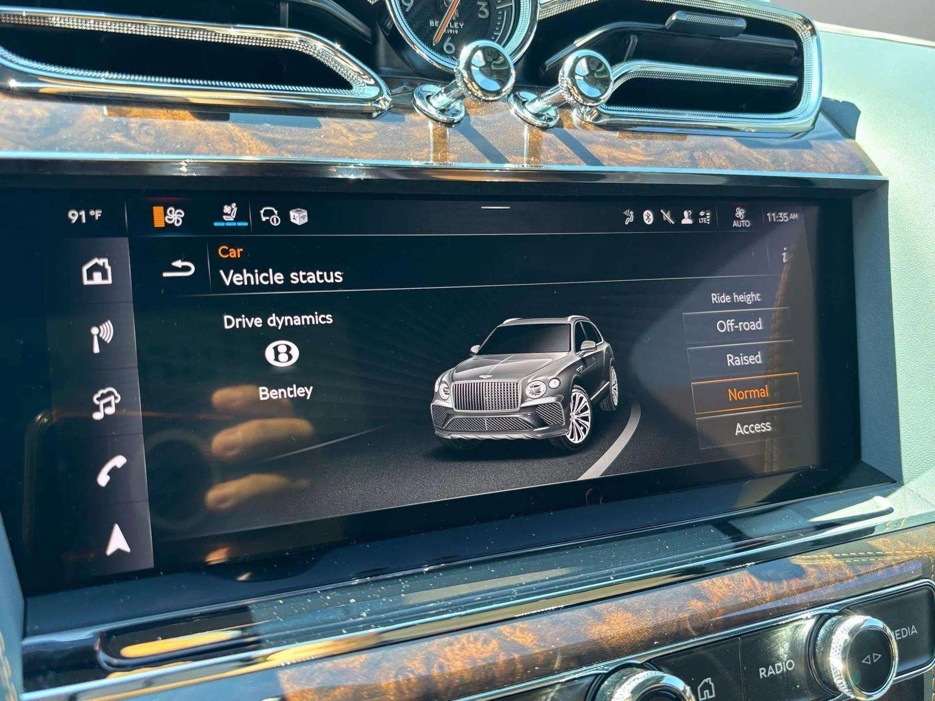 New 2025 Bentley Bentayga Extended Wheelbase image 23