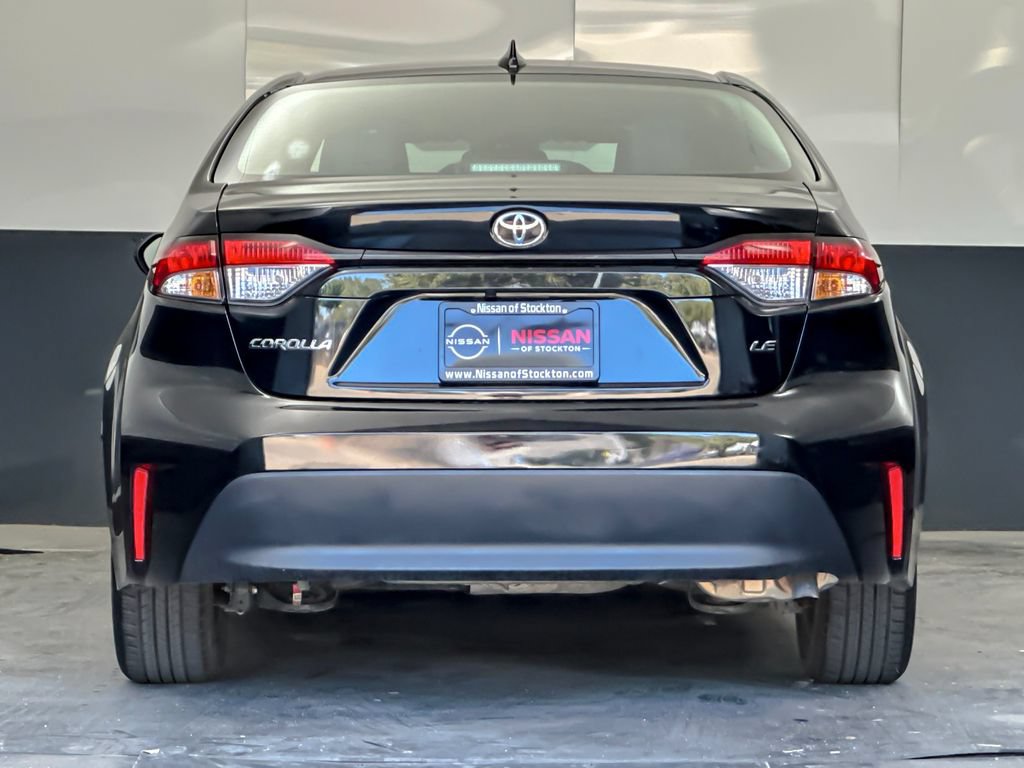 Used 2024 Toyota Corolla LE FWD image 4
