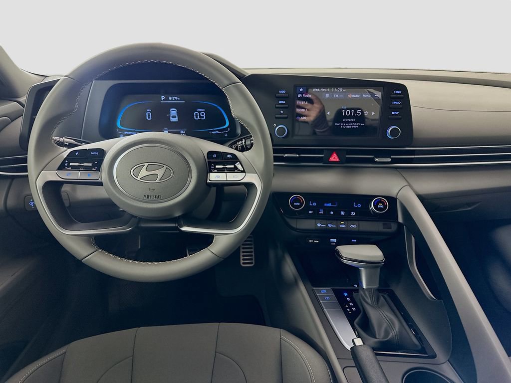 New 2025 Hyundai Elantra Sport w/ Cargo Package image 17