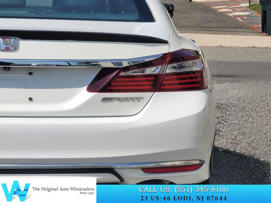 Used 2017 Honda Accord Sport image 8