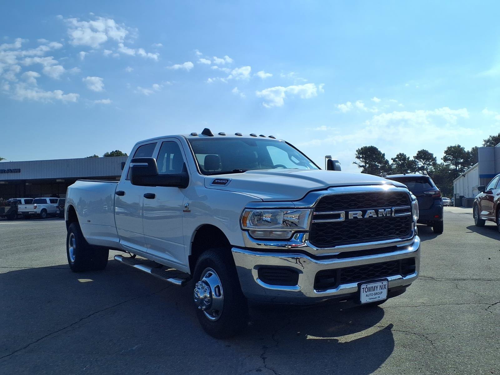 Used 2023 RAM 3500 Tradesman AWD/4WD image 19