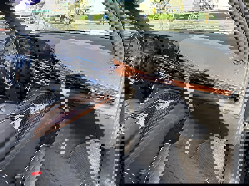 Used 2021 Cadillac Escalade Premium Luxury w/ LPO, Illumination Package image 40