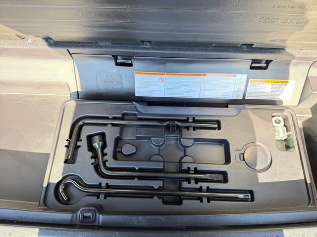 Used 2018 Toyota Highlander XLE image 37