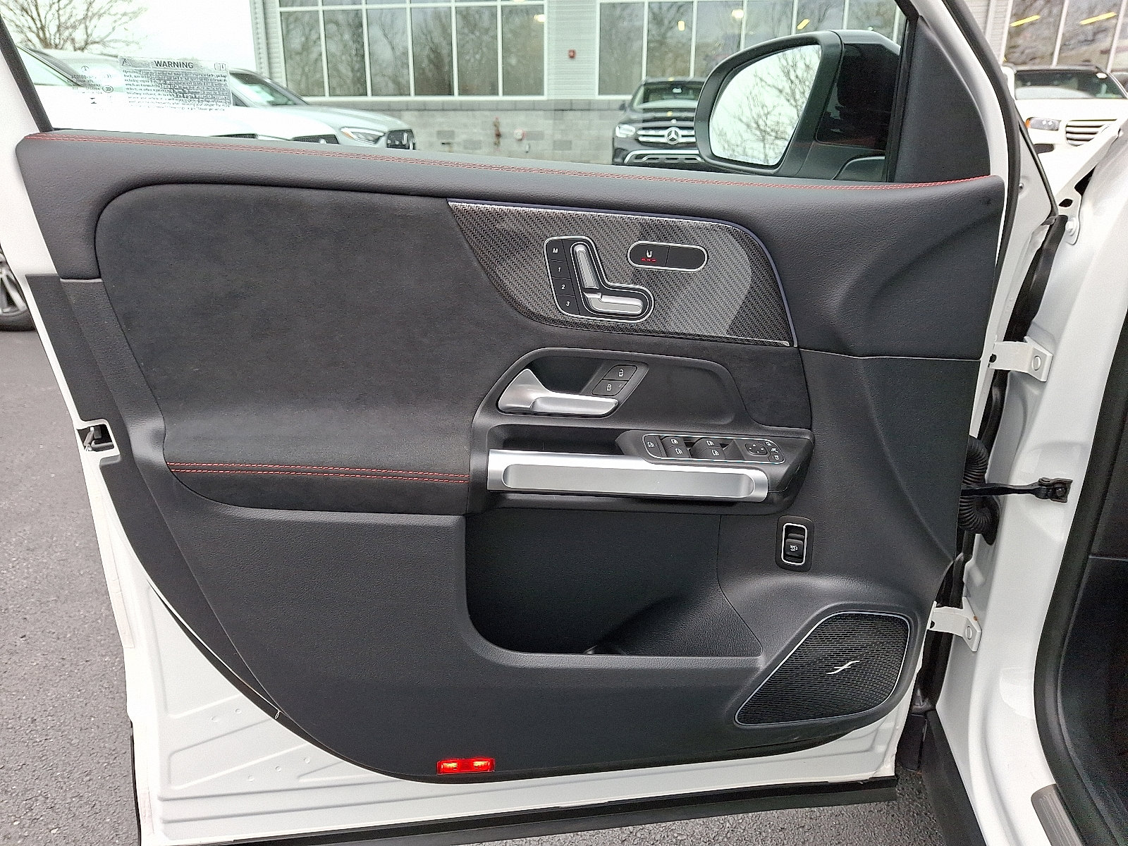 Certified 2025 Mercedes-Benz GLB 250 4MATIC image 13