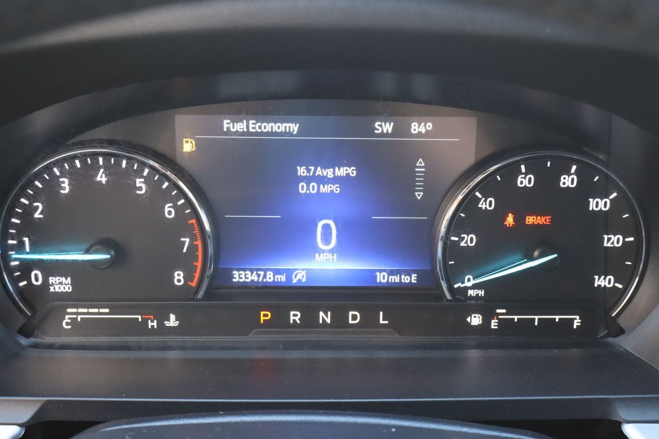 Used 2023 Ford Explorer XLT AWD/4WD image 10