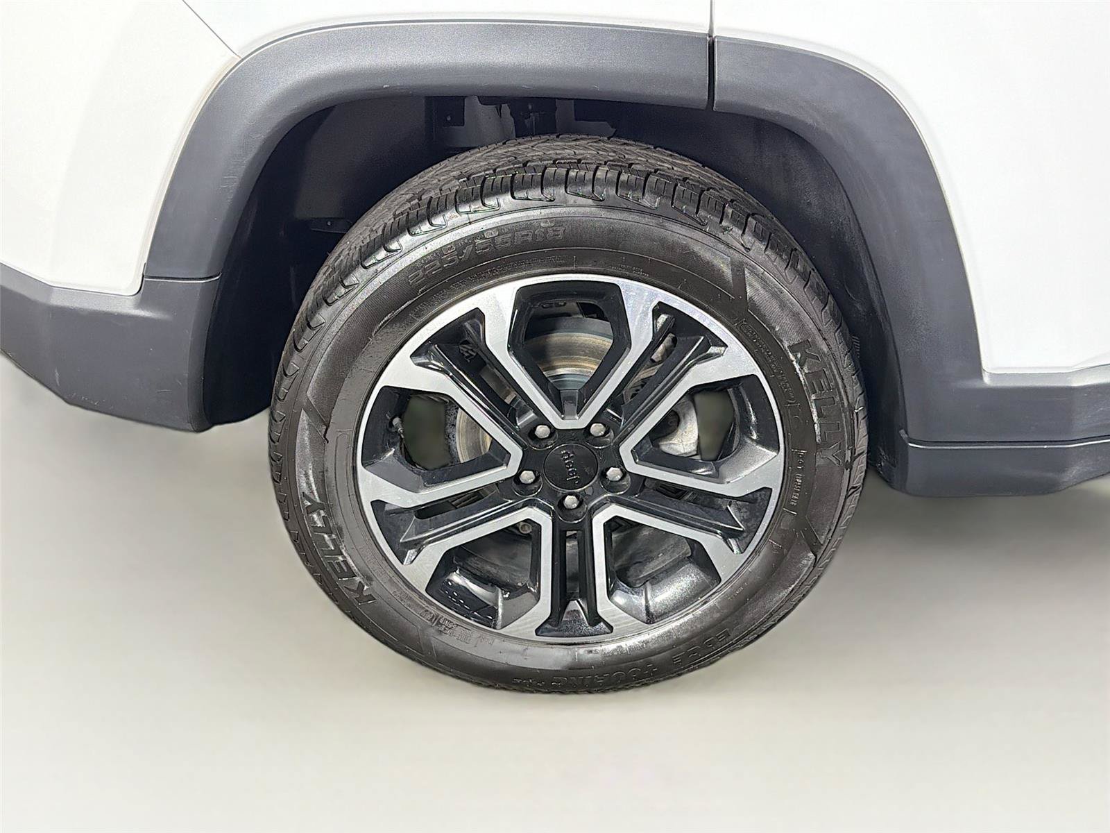 Used 2023 Jeep Compass Limited w/ Sun and Sound Group AWD/4WD image 33