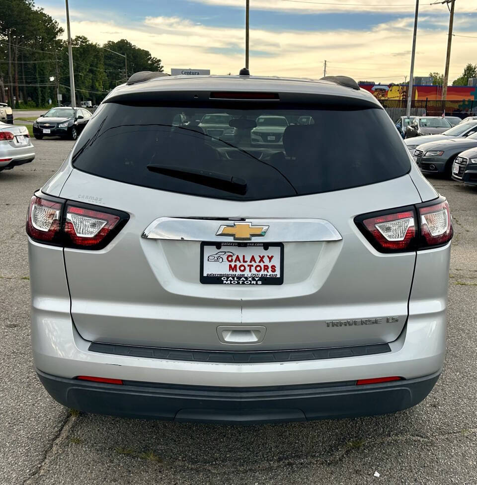 Used 2013 Chevrolet Traverse LS FWD image 6