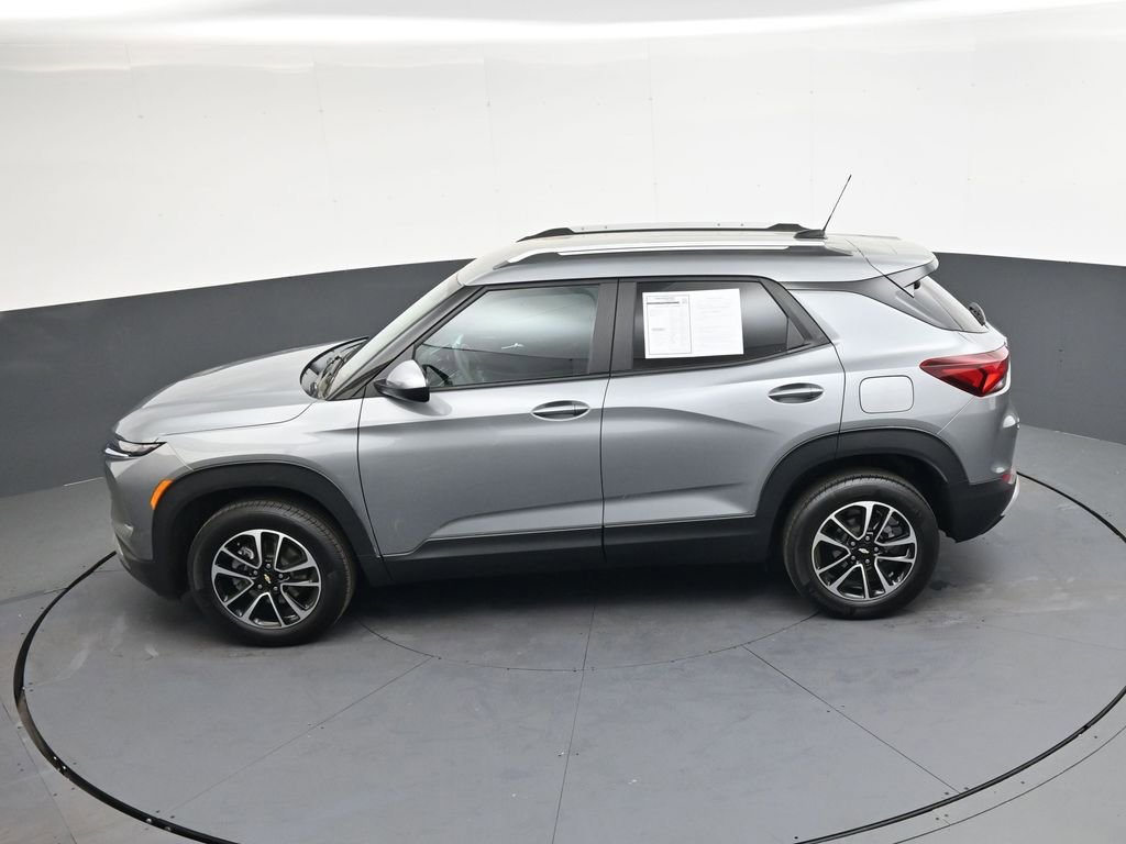 Used 2025 Chevrolet TrailBlazer LT image 30