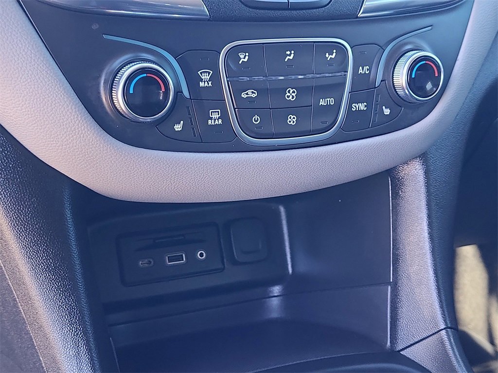 Used 2022 Chevrolet Equinox LT image 26