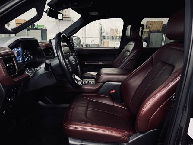 Used 2024 Ford Expedition Limited image 21