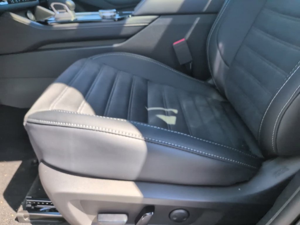 New 2026 Mitsubishi Outlander AWD image 15