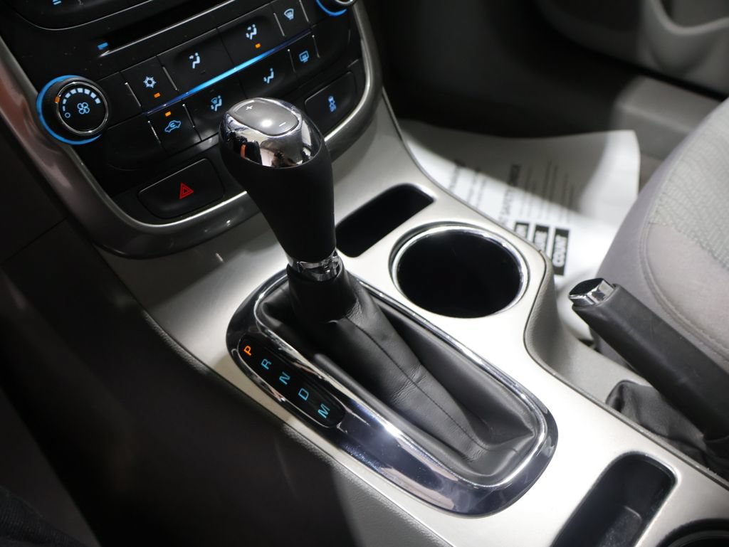 Used 2015 Chevrolet Malibu LS FWD image 25