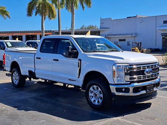 Used 2025 Ford F250 XLT image 2