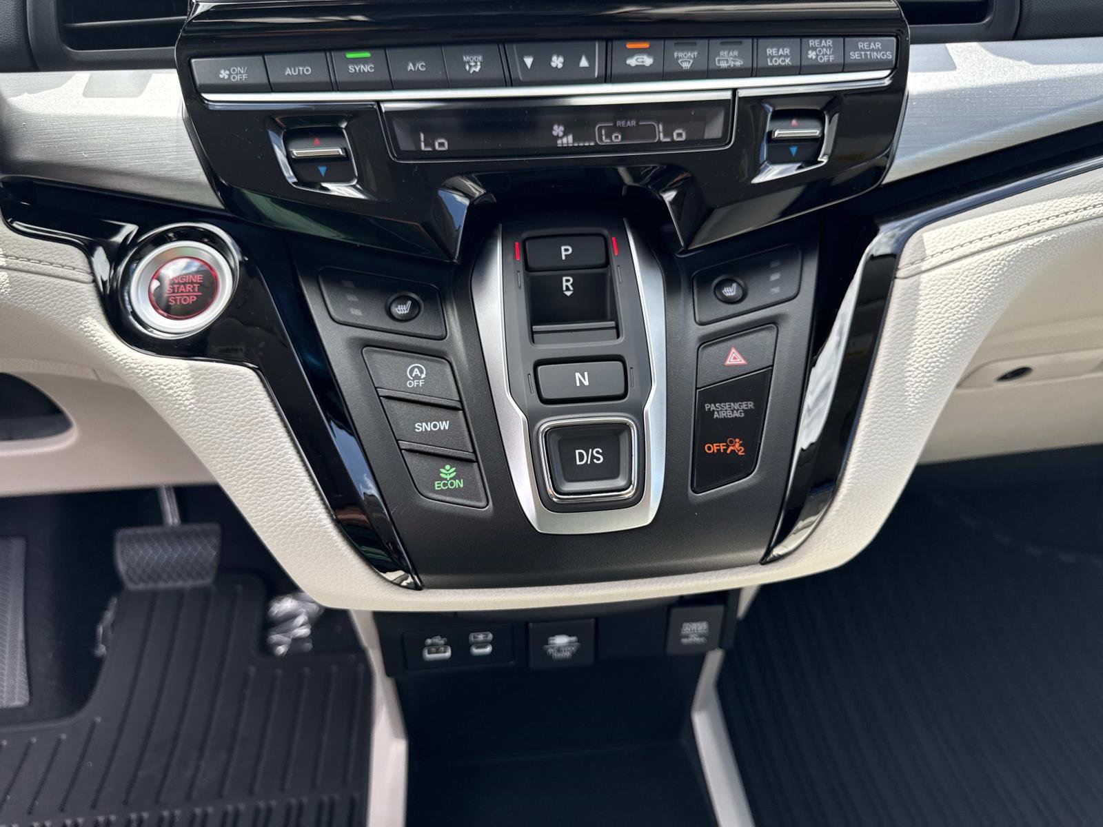 New 2026 Honda Odyssey Touring image 28