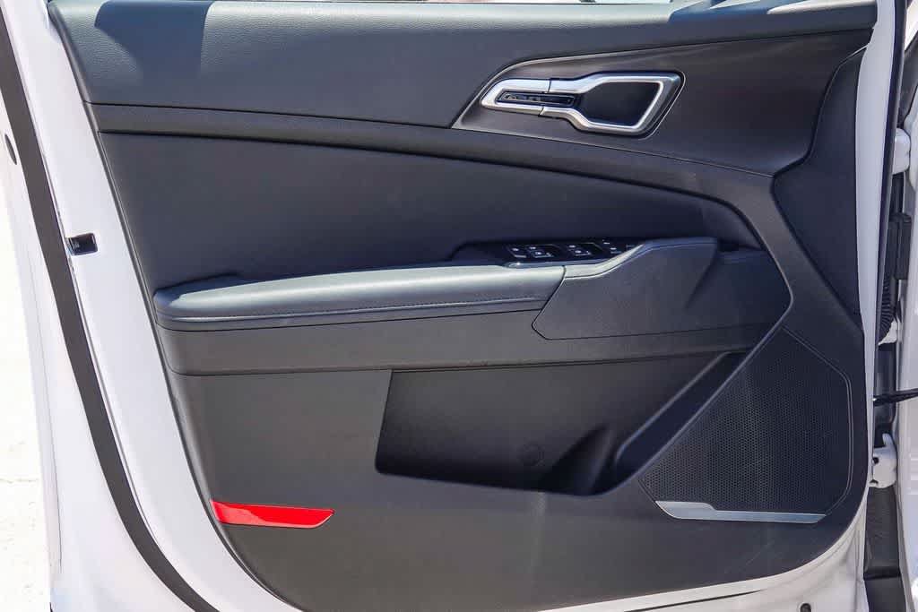 Certified 2025 Kia Sportage EX FWD image 19