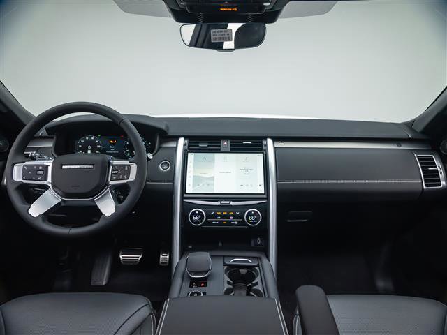 New 2026 Land Rover Discovery Limited Edition image 19
