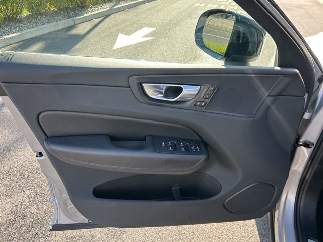 Certified 2025 Volvo XC60 B5 Plus image 16