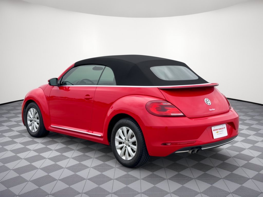 Used 2019 Volkswagen Beetle 2.0T S FWD image 3