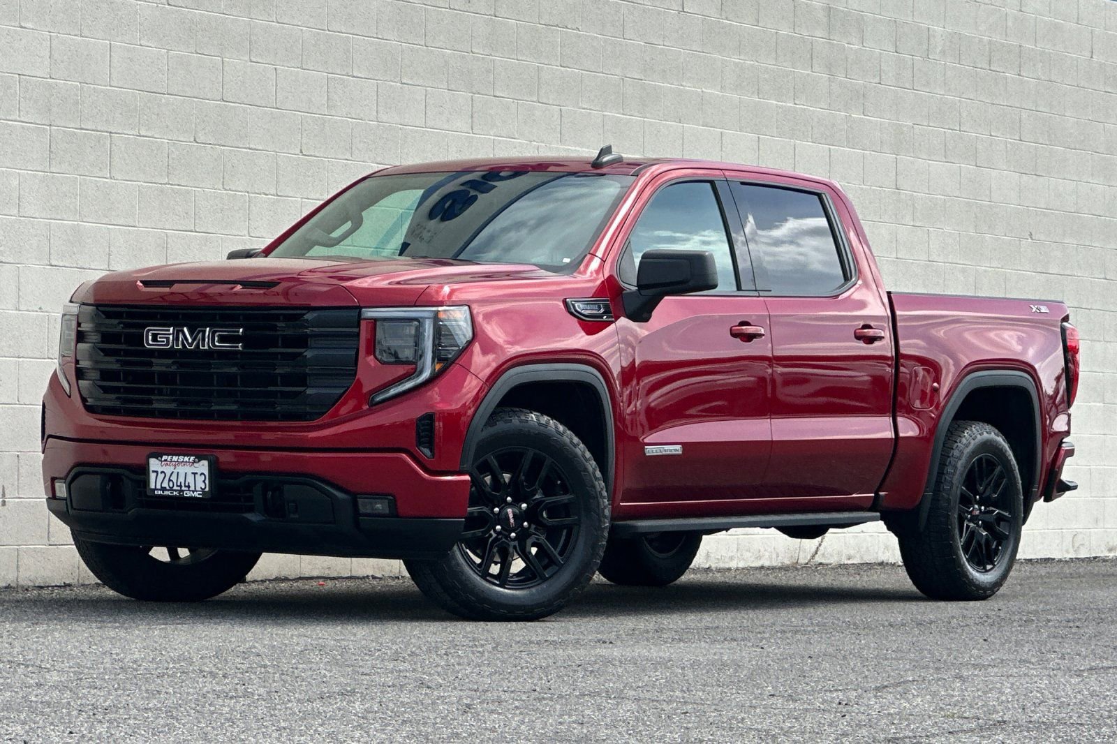 Used 2023 GMC Sierra 1500 Elevation image 8
